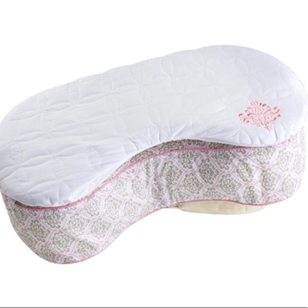 🆕 Born Free Bliss Feeding Pillow Quilted Slip Cover - Damask